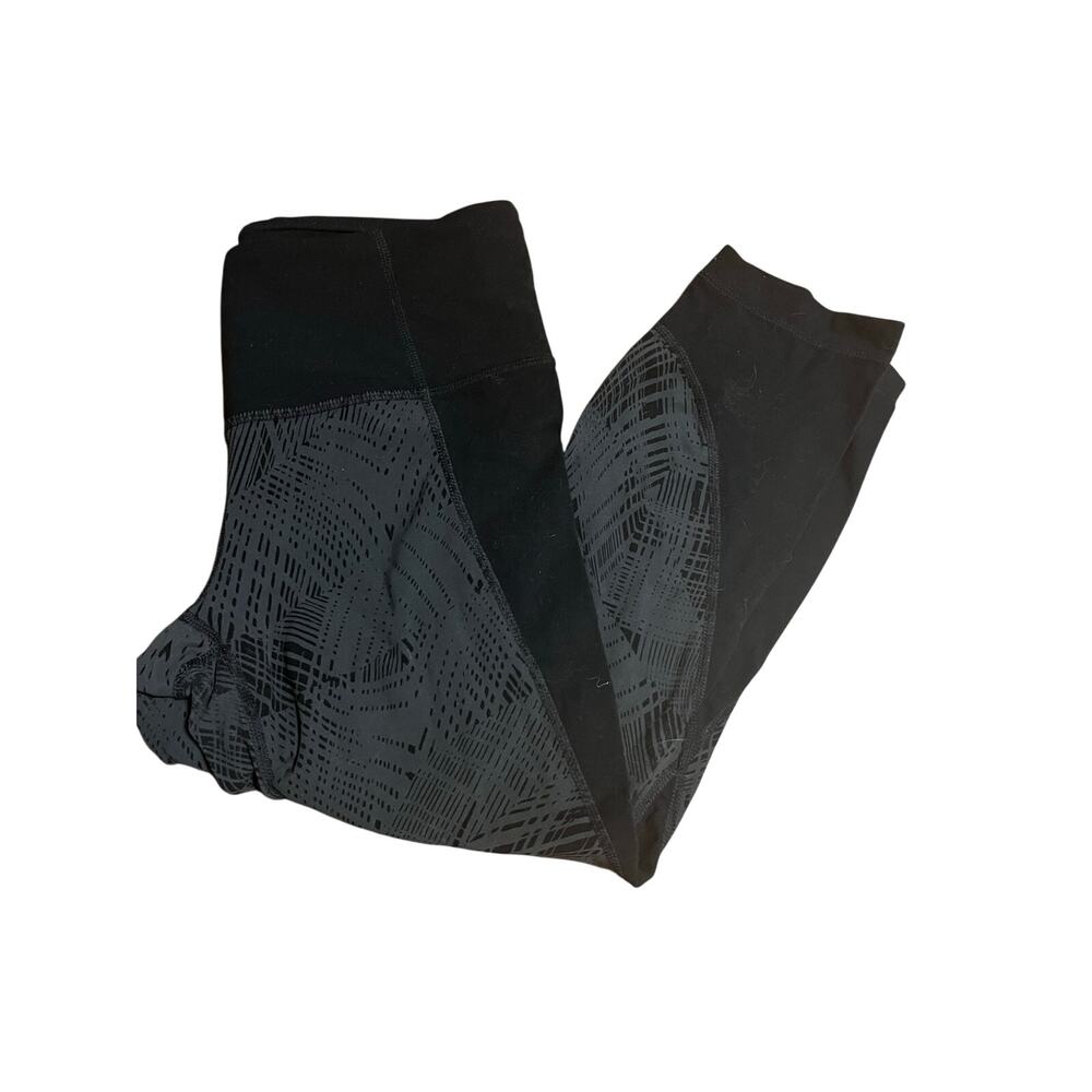 Athleta cropped patterned leggings - good condition